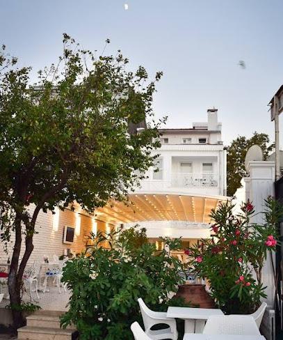 Büyükada Port Hotel